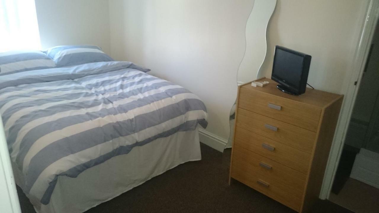 Mount Pleasant Hotell Aberdare Exteriör bild