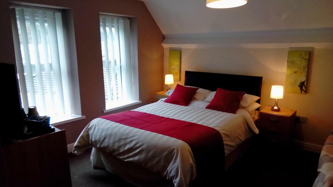 Mount Pleasant Hotell Aberdare Exteriör bild